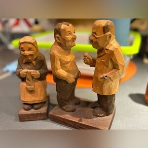 Vintage Finnish Hand-Carved Wood Figures by E. Harjula (1967) – Signed Scandinav